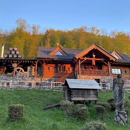 Koliba U Rytiera Villa Zvolen Luaran gambar