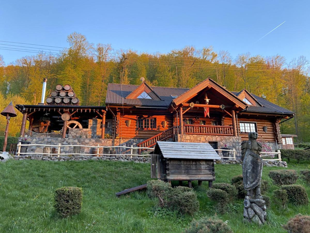 Koliba U Rytiera Villa Zvolen Luaran gambar